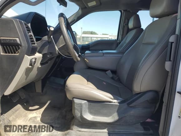 ✅ 2016 Ford F-150 XL • VIN: 1FTEX1CF0GFC00438 • Lot: 80575645. Wystawiony na Copart z przebiegiem 129 729 mil. Bezpłatny archiwum sprzedaży aukcyjnych z USA i szczegółowy raport historii pojazdu na DreamBid. Zdjęcie 7.