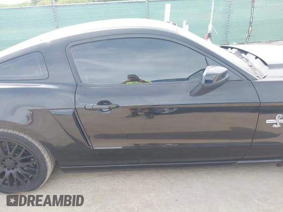 ✅ 2010 Ford Mustang GT500 • VIN: 1ZVBP8JS9A5130203 • Лот: 42064720. Опубликован ранее на IAAI с пробегом 32 461 миль. Бесплатный доступ к архиву аукционных продаж из США и подробный отчёт об истории автомобиля на DreamBid. Изображение 13.