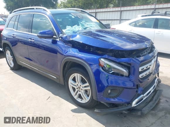 ✅ 2021 Mercedes-Benz GLB 250 • VIN: W1N4M4HB8MW105139 • Лот: 43063601. Опубликован ранее на IAAI с пробегом 72 240 миль. Бесплатный доступ к архиву аукционных продаж из США и подробный отчёт об истории автомобиля на DreamBid. Изображение 1.