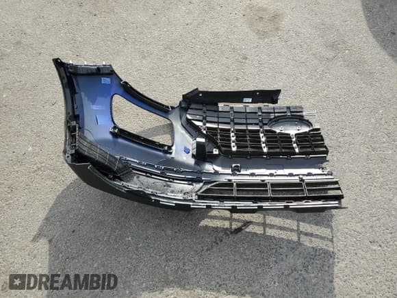 ✅ 2023 Hyundai Venue Limited • VIN: KMHRC8A32PU278595 • Lot: 46461225. Listed on Copart with 2,158 mi. Free auction sales archive from the USA and detailed vehicle history report at DreamBid. Image 15.