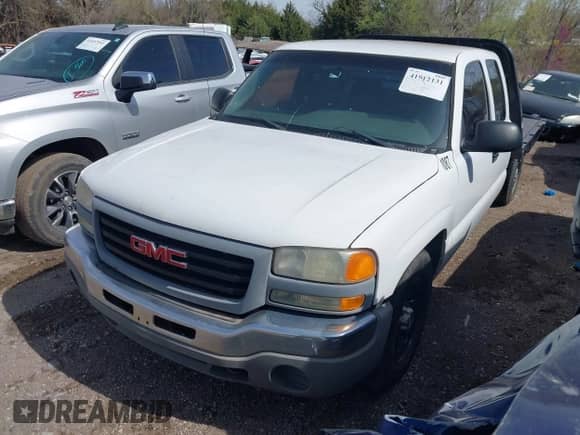 2007 GMC Sierra 1500 SLE1 with VIN 1GTEC19V67E101087, listed as a IAAI auction lot 41912131 with 297,440 mi miles and . Bid and sale history available at DreamBid. Image 2.