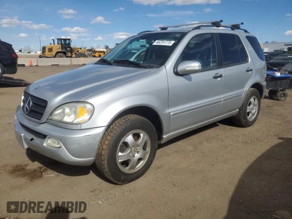✅ 2004 Mercedes-Benz M 350 • VIN: 4JGAB57E44A470959 • Лот: 46254775. Опубликован ранее на Copart с пробегом 226 213 миль. Бесплатный доступ к архиву аукционных продаж из США и подробный отчёт об истории автомобиля на DreamBid. Изображение 1.