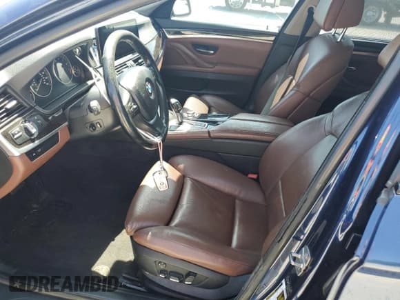 ✅ 2011 BMW 5 Series 535i • VIN: WBAFR7C58BC266915 • Lot: 59463745. Listed on Copart with 143,429 mi. Free auction sales archive from the USA and detailed vehicle history report at DreamBid. Image 7.