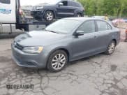 ✅ 2013 Volkswagen Jetta SE • VIN: 3VWDX7AJ3DM397748 • Lot: 42283421. Listed on IAAI with 195,928 mi. Free auction sales archive from the USA and detailed vehicle history report at DreamBid. Image 2.