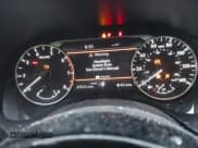 ✅ 2023 Nissan Rogue SL • VIN: JN8BT3CB1PW471536 • Lot: 43550006. Wystawiony na IAAI z przebiegiem 37 572 mil. Bezpłatny archiwum sprzedaży aukcyjnych z USA i szczegółowy raport historii pojazdu na DreamBid. Zdjęcie 7.