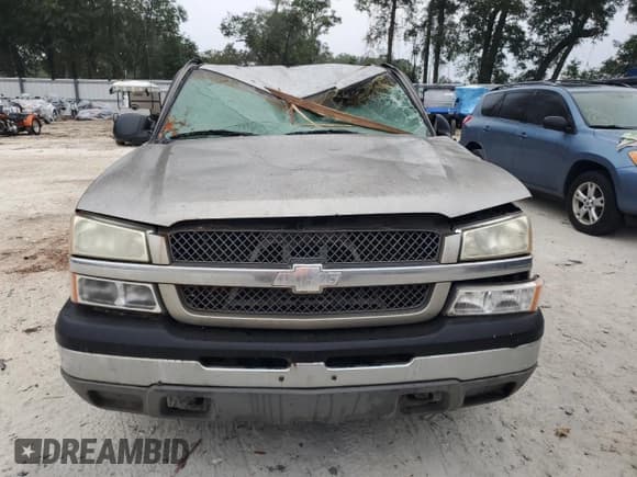 ✅ 2003 Chevrolet Silverado 1500 LS • VIN: 2GCEC19T031286134 • Лот: 74830354. Опубликован ранее на Copart с пробегом 316 222 миль. Бесплатный доступ к архиву аукционных продаж из США и подробный отчёт об истории автомобиля на DreamBid. Изображение 5.