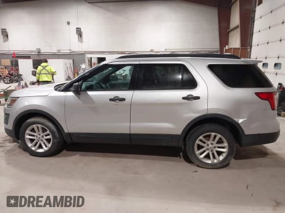 ✅ 2016 Ford Explorer • VIN: 1FM5K8B89GGA05664 • Лот: 43687777. Опубликован ранее на IAAI с пробегом 311 024 миль. Бесплатный доступ к архиву аукционных продаж из США и подробный отчёт об истории автомобиля на DreamBid. Изображение 14.