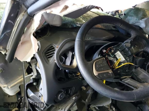 ✅ 2017 Jeep Renegade Latitude • VIN: ZACCJBBB9HPF44751 • Лот: 80428145. Опубликован ранее на Copart с пробегом Не указан. Бесплатный доступ к архиву аукционных продаж из США и подробный отчёт об истории автомобиля на DreamBid. Изображение 9.