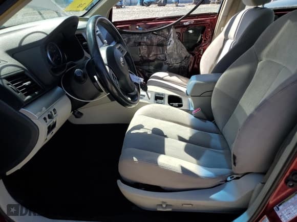 ✅ 2014 Subaru Legacy Premium • VIN: 4S3BMBC63E3012965 • Lot: 54768255. Listed on Copart with 71,165 mi. Free auction sales archive from the USA and detailed vehicle history report at DreamBid. Image 7.