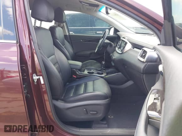 ✅ 2018 Kia Sorento EX • VIN: 5XYPH4A54JG398852 • Lot: 42801215. Listed on IAAI with 69,694 mi. Free auction sales archive from the USA and detailed vehicle history report at DreamBid. Image 5.