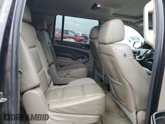 ✅ 2015 Chevrolet Suburban LTZ • VIN: 1GNSKKKC5FR124220 • Lot: 79008244. Wystawiony na Copart z przebiegiem 245 115 mil. Bezpłatny archiwum sprzedaży aukcyjnych z USA i szczegółowy raport historii pojazdu na DreamBid. Zdjęcie 11.