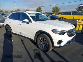 ✅ 2024 Mercedes-Benz GLC 300 • VIN: W1NKM4HBXRF199040 • Lot: 43483656. Wystawiony na IAAI z przebiegiem 10 398 mil. Bezpłatny archiwum sprzedaży aukcyjnych z USA i szczegółowy raport historii pojazdu na DreamBid. Zdjęcie 1.