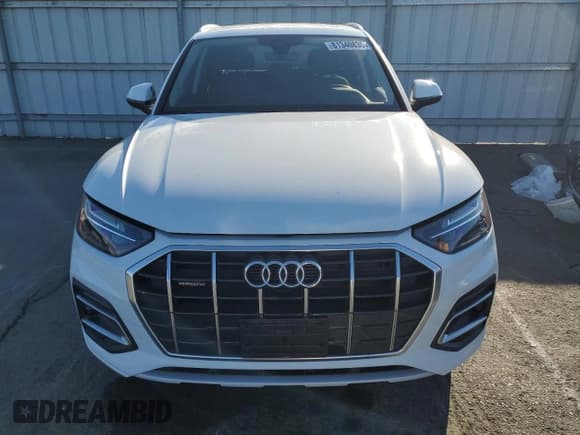 ✅ 2023 Audi Q5 Premium • VIN: WA1ABAFYXP2180968 • Lot: 81340835. Wystawiony na Copart z przebiegiem 11 537 mil. Bezpłatny archiwum sprzedaży aukcyjnych z USA i szczegółowy raport historii pojazdu na DreamBid. Zdjęcie 5.