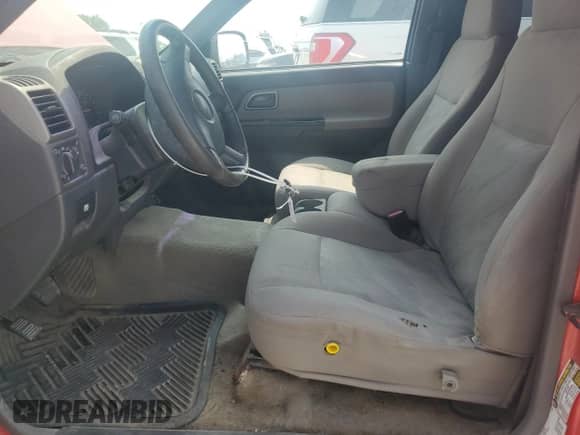 2004 Chevrolet Colorado 1SB LS Z85 with VIN 1GCCS138348175137, listed as a Copart auction lot 59484955 with 177,579 mi miles and Salvage title. Bid and sale history available at DreamBid. Image 7.