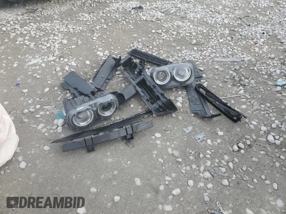 ✅ 2016 Dodge Challenger R/T Scat Pack • VIN: 2C3CDZFJ6GH308726 • Lot: 81281405. Wystawiony na Copart z przebiegiem Nie podano. Bezpłatny archiwum sprzedaży aukcyjnych z USA i szczegółowy raport historii pojazdu na DreamBid. Zdjęcie 12.