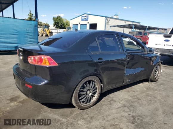 ✅ 2008 Mitsubishi Lancer DE • VIN: JA3AU16UX8U016850 • Лот: 82288715. Опубликован ранее на Copart с пробегом 162 844 миль. Бесплатный доступ к архиву аукционных продаж из США и подробный отчёт об истории автомобиля на DreamBid. Изображение 3.