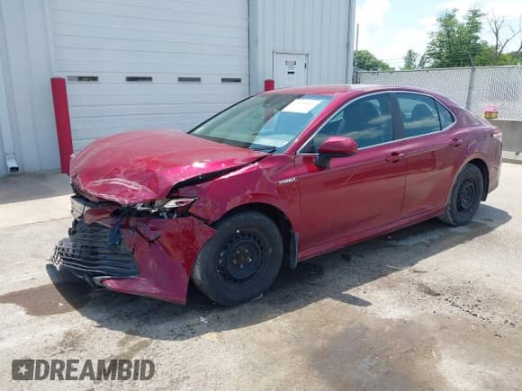 2020 Toyota Camry Hybrid LE с VIN 4T1C31AK1LU529606, выставлен на аукционе IAAI как лот 42598060 с пробегом 61 690 миль миль и . История ставок и продаж доступна на DreamBid. Изображение 18.