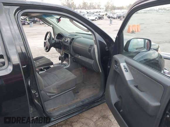 ✅ 2012 Nissan Pathfinder S • VIN: 5N1AR1NN3CC628055 • Lot: 43681851. Listed on IAAI with 162,093 mi. Free auction sales archive from the USA and detailed vehicle history report at DreamBid. Image 5.