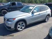 ✅ 2015 BMW X1 xDrive35i • VIN: WBAVM5C56FVV94911 • Lot: 42781558. Wystawiony na IAAI z przebiegiem 51 143 mil. Bezpłatny archiwum sprzedaży aukcyjnych z USA i szczegółowy raport historii pojazdu na DreamBid. Zdjęcie 2.