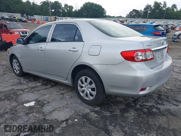 ✅ 2013 Toyota Corolla LE • VIN: 5YFBU4EE9DP201951 • Лот: 42810508. Опубликован ранее на IAAI с пробегом 149 077 миль. Бесплатный доступ к архиву аукционных продаж из США и подробный отчёт об истории автомобиля на DreamBid. Изображение 3.