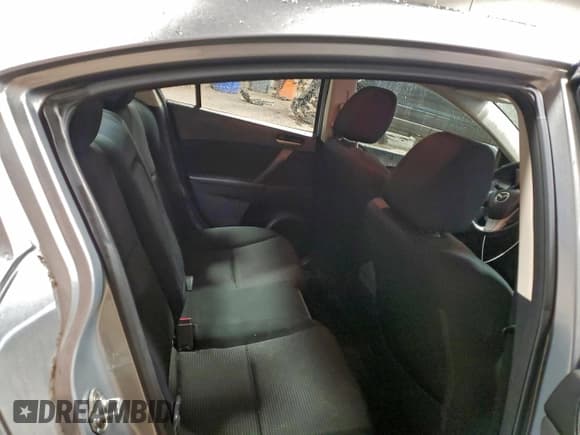 ✅ 2012 Mazda 3 i Touring • VIN: JM1BL1V75C1522343 • Лот: 94863105. Опубликован ранее на Copart с пробегом 128 460 миль. Бесплатный доступ к архиву аукционных продаж из США и подробный отчёт об истории автомобиля на DreamBid. Изображение 10.