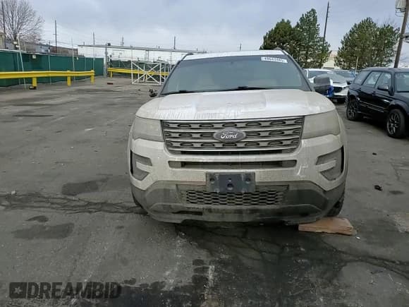 ✅ 2017 Ford Explorer • VIN: 1FM5K8B82HGD58779 • Lot: 49643485. Wystawiony na Copart z przebiegiem 121 400 mil. Bezpłatny archiwum sprzedaży aukcyjnych z USA i szczegółowy raport historii pojazdu na DreamBid. Zdjęcie 11.