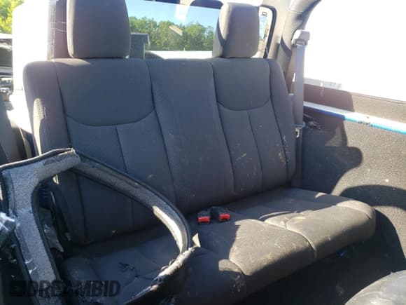 ✅ 2016 Jeep Wrangler Sport • VIN: 1C4AJWAGXGL114564 • Lot: 57758005. Listed on Copart with 121,014 mi. Free auction sales archive from the USA and detailed vehicle history report at DreamBid. Image 10.