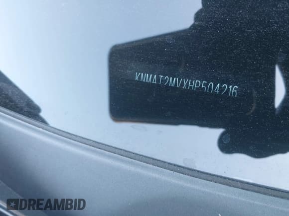 ✅ 2017 Nissan Rogue SV • VIN: KNMAT2MVXHP504216 • Lot: 43353474. Wystawiony na IAAI z przebiegiem 39 629 mil. Bezpłatny archiwum sprzedaży aukcyjnych z USA i szczegółowy raport historii pojazdu na DreamBid. Zdjęcie 17.