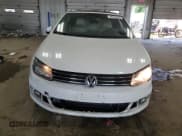 ✅ 2012 Volkswagen Eos Lux • VIN: WVWFW7AH9CV004299 • Лот: 69102645. Опубликован ранее на Copart с пробегом 139 516 миль. Бесплатный доступ к архиву аукционных продаж из США и подробный отчёт об истории автомобиля на DreamBid. Изображение 5.