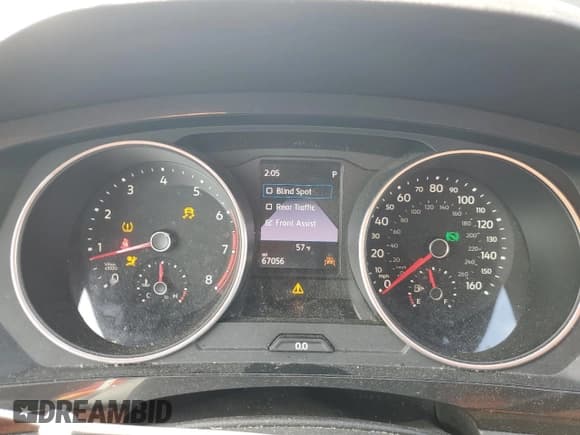 ✅ 2019 Volkswagen Tiguan SE • VIN: 3VV3B7AX5KM034271 • Lot: 86697495. Wystawiony na Copart z przebiegiem 67 056 mil. Bezpłatny archiwum sprzedaży aukcyjnych z USA i szczegółowy raport historii pojazdu na DreamBid. Zdjęcie 9.