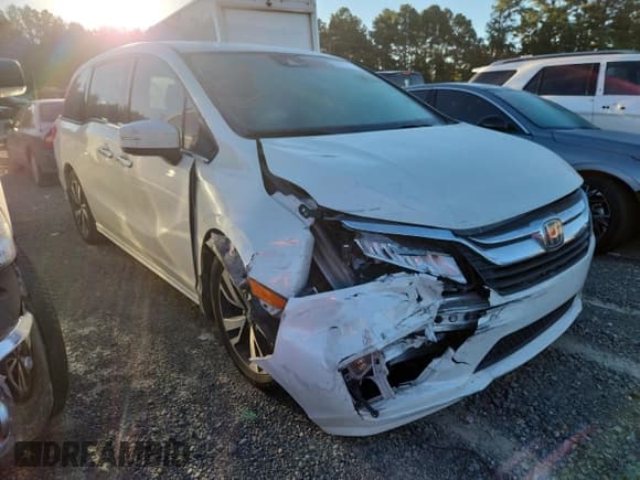 ✅ 2019 Honda Odyssey Elite • VIN: 5FNRL6H93KB049363 • Lot: 86851505. Listed on Copart with 119,395 mi. Free auction sales archive from the USA and detailed vehicle history report at DreamBid. Image 4.