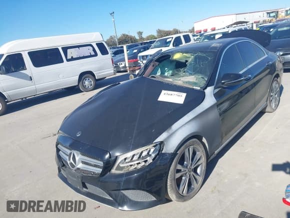 ✅ 2020 Mercedes-Benz C 300 • VIN: WDDWF8DB2LR545092 • Lot: 43687705. Listed on IAAI with 38,928 mi. Free auction sales archive from the USA and detailed vehicle history report at DreamBid. Image 2.