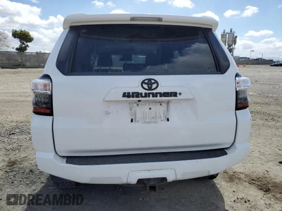 ✅ 2015 Toyota 4Runner Limited • VIN: JTEBU5JR6F5269795 • Лот: 50938735. Опубликован ранее на Copart с пробегом 119 477 миль. Бесплатный доступ к архиву аукционных продаж из США и подробный отчёт об истории автомобиля на DreamBid. Изображение 6.