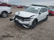 ✅ 2023 Volkswagen Tiguan SE • VIN: 3VV2B7AX0PM019809 • Лот: 43694567. Опубликован ранее на IAAI с пробегом 21 500 миль. Бесплатный доступ к архиву аукционных продаж из США и подробный отчёт об истории автомобиля на DreamBid. Изображение 17.
