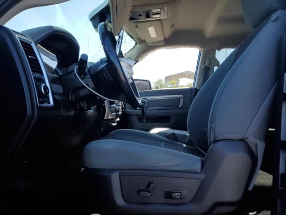 2019 Ram 1500 Big Horn with VIN 1C6RR6TT3KS694218, listed as a Copart auction lot 84644815 with 58,898 mi miles and Salvage title. Bid and sale history available at DreamBid. Image 7.