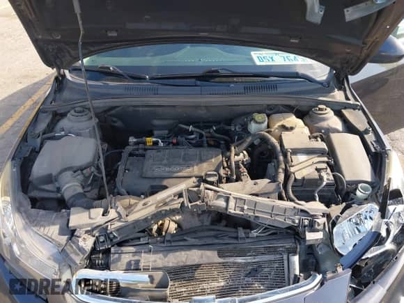 2015 Chevrolet Cruze LT z VIN 1G1PC5SB7F7152903, wystawiony jako IAAI lot #43446918 z przebiegiem 116 162 mil mil oraz . Historia ofert i sprzedaży dostępna na DreamBid. Obrazek 10.