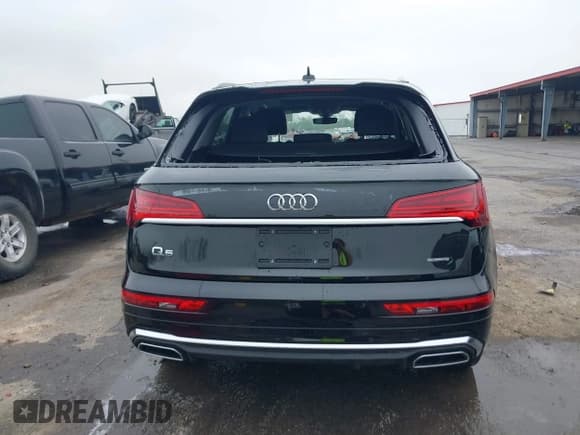 ✅ 2024 Audi Q5 S line Premium • VIN: WA1GAAFY0R2145033 • Лот: 41817546. Опубликован ранее на IAAI с пробегом 1 277 миль. Бесплатный доступ к архиву аукционных продаж из США и подробный отчёт об истории автомобиля на DreamBid. Изображение 16.