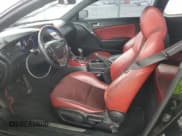 ✅ 2013 Hyundai Genesis Coupe R-Spec • VIN: KMHHU6KJ4DU086486 • Lot: 42646415. Wystawiony na Copart z przebiegiem 91 288 mil. Bezpłatny archiwum sprzedaży aukcyjnych z USA i szczegółowy raport historii pojazdu na DreamBid. Zdjęcie 7.