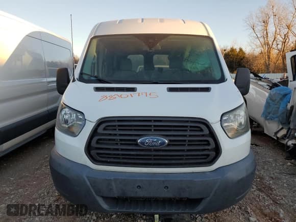 ✅ 2017 Ford Transit XL • VIN: 1FMZK1CM6HKB57601 • Lot: 88701775. Wystawiony na Copart z przebiegiem Nie podano. Bezpłatny archiwum sprzedaży aukcyjnych z USA i szczegółowy raport historii pojazdu na DreamBid. Zdjęcie 5.
