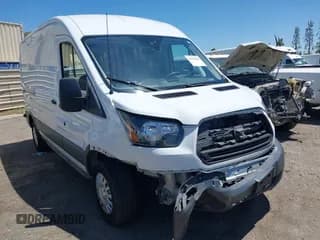 ✅ 2018 Ford Transit • VIN: 1FTYR2CM9JKA52056 • Лот: 42542981. Опубликован ранее на IAAI с пробегом 151 835 миль. Бесплатный доступ к архиву аукционных продаж из США и подробный отчёт об истории автомобиля на DreamBid. Изображение 1.