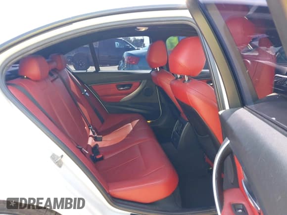 ✅ 2013 BMW 3 Series 335i • VIN: WBA3A9C56DF475075 • Lot: 43104849. Listed on IAAI with 141,148 mi. Free auction sales archive from the USA and detailed vehicle history report at DreamBid. Image 8.