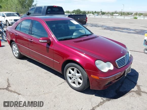 ✅ 2002 Mercedes-Benz C 230/260/280/320 • VIN: WDBRF64J32E002910 • Lot: 43007847. Wystawiony na IAAI z przebiegiem 155 129 mil. Bezpłatny archiwum sprzedaży aukcyjnych z USA i szczegółowy raport historii pojazdu na DreamBid. Zdjęcie 1.