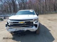 ✅ 2025 Chevrolet Silverado 1500 • VIN: 3GCUKJEL2SG115606 • Лот: 41917657. Опубликован ранее на IAAI с пробегом 10 413 миль. Бесплатный доступ к архиву аукционных продаж из США и подробный отчёт об истории автомобиля на DreamBid. Изображение 12.