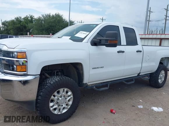 ✅ 2019 Chevrolet Silverado 2500HD Work Truck • VIN: 2GC2KREG0K1194436 • Лот: 43074666. Опубликован ранее на IAAI с пробегом 55 347 миль. Бесплатный доступ к архиву аукционных продаж из США и подробный отчёт об истории автомобиля на DreamBid. Изображение 6.