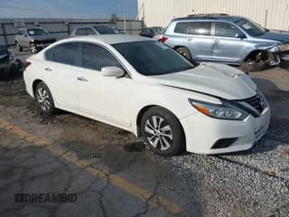 ✅ 2017 Nissan Altima SR • VIN: 1N4AL3AP9HC184816 • Lot: 43392123. Listed on IAAI with 140,115 mi. Free auction sales archive from the USA and detailed vehicle history report at DreamBid. Image 1.