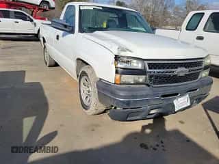 2006 Chevrolet Silverado 1500 Work Truck z VIN 1GCEC14X66Z293594, wystawiony jako IAAI lot #43077731 z przebiegiem Nie podano mil oraz . Historia ofert i sprzedaży dostępna na DreamBid. Obrazek 1.