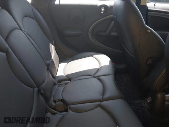 ✅ 2013 MINI Countryman S ALL4 • VIN: WMWZC5C53DWP32884 • Lot: 42818372. Wystawiony na IAAI z przebiegiem 77 357 mil. Bezpłatny archiwum sprzedaży aukcyjnych z USA i szczegółowy raport historii pojazdu na DreamBid. Zdjęcie 8.