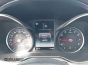 ✅ 2018 Mercedes-Benz C 300 • VIN: WDDWF4KBXJR345778 • Lot: 41842701. Wystawiony na IAAI z przebiegiem 68 232 mil. Bezpłatny archiwum sprzedaży aukcyjnych z USA i szczegółowy raport historii pojazdu na DreamBid. Zdjęcie 7.