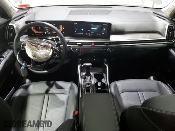 ✅ 2025 Kia Sorento X-Line EX • VIN: 5XYRHDJF9SG348905 • Lot: 62284325. Wystawiony na Copart z przebiegiem 8 986 mil. Bezpłatny archiwum sprzedaży aukcyjnych z USA i szczegółowy raport historii pojazdu na DreamBid. Zdjęcie 8.