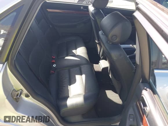 ✅ 2000 Audi A4 • VIN: WAUDH28DXYA145742 • Лот: 42017244. Опубликован ранее на IAAI с пробегом 235 373 миль. Бесплатный доступ к архиву аукционных продаж из США и подробный отчёт об истории автомобиля на DreamBid. Изображение 8.